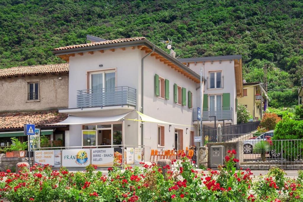 Il Frantoio A Monte-Vicino Al Lago Malcesine Kültér fotó